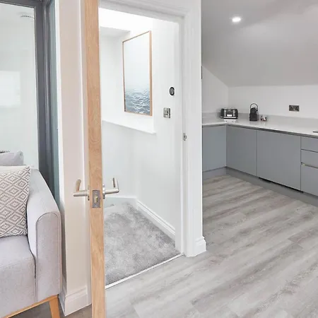 Host & - Coastal Townhouse Holiday home *