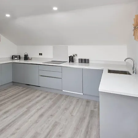 Host & - Coastal Townhouse *