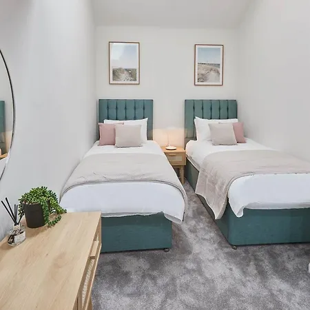 Host & - Coastal Townhouse *