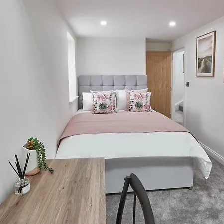 Host & - Coastal Townhouse *